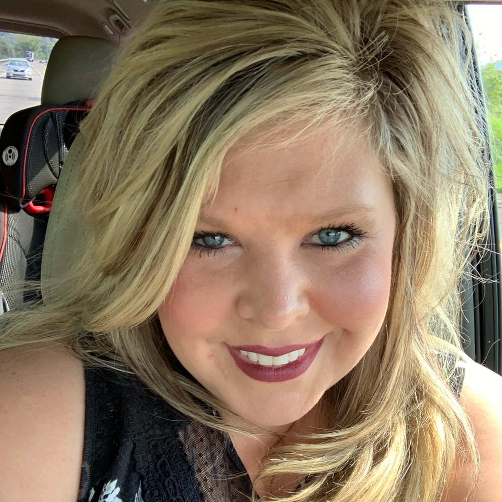 Meet your Posher, Jennifer